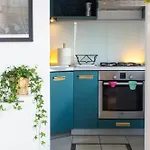 Iron Sunset Apartment Warschau