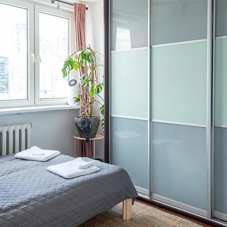 דירה Iron Sunset ורשה